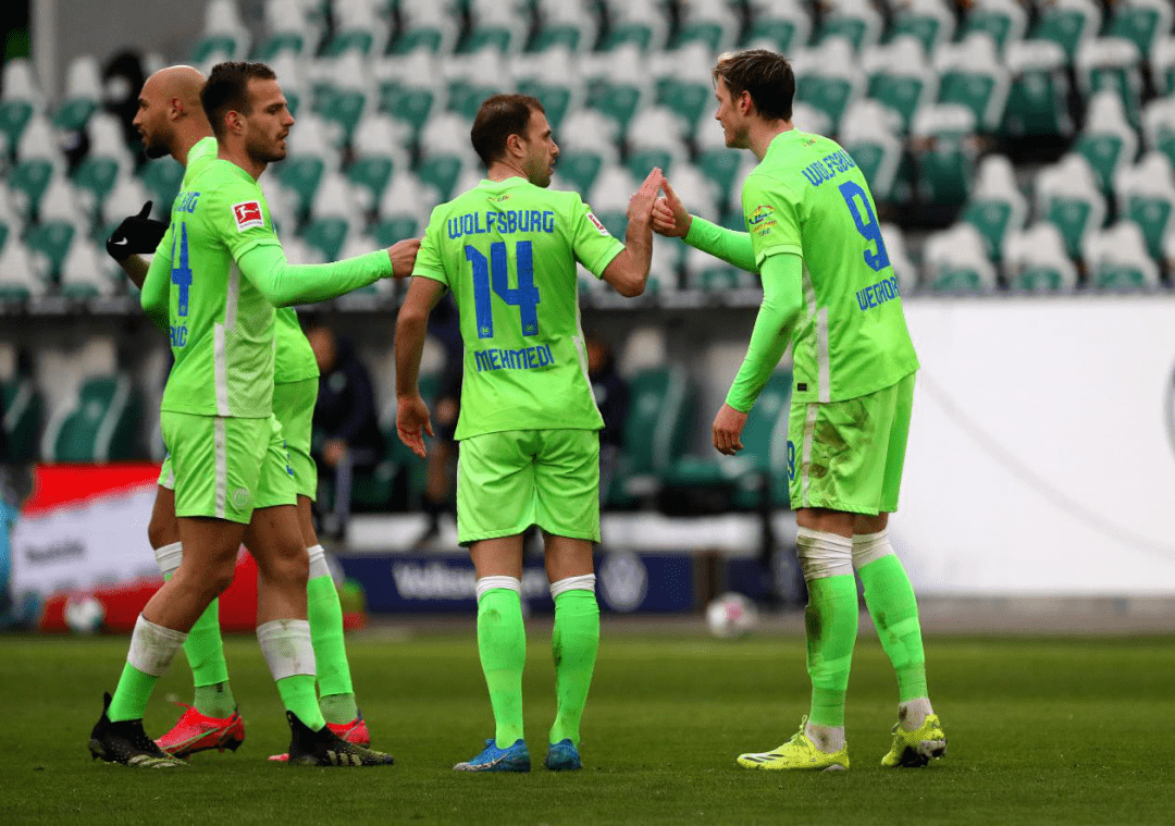 沙尔克主场大胜，积分榜上升的简单介绍